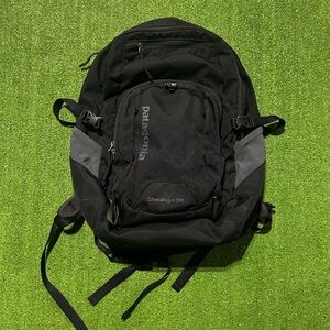 PATAGONIA Chacabuco 32L Backpack BLACK Waterproof Nylon Hiking Camping Bag RARE